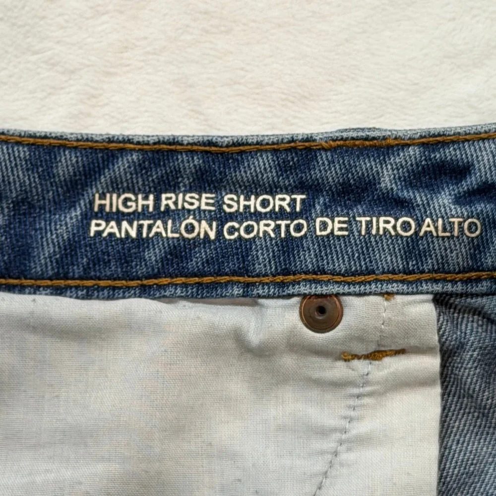 Wild‎ Fable Distressed Denim Shorts Womens 6 Blue Good High Rise Frayed Hem